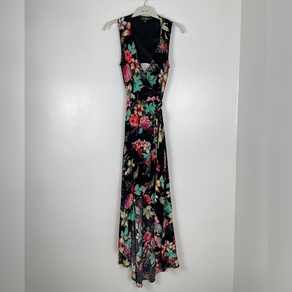 Lulu’s Floral True Wrap Hi-Low 100% Rayon Back Cut Out Maxi Dress Size Small - Picture 2 of 14